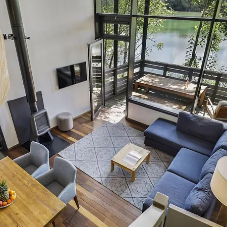 Sky Pad Lakeside Retreat